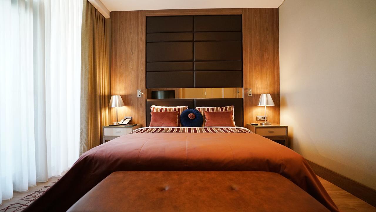 Hawthorn Suites By Wyndham Istanbul Airport — Photos 1